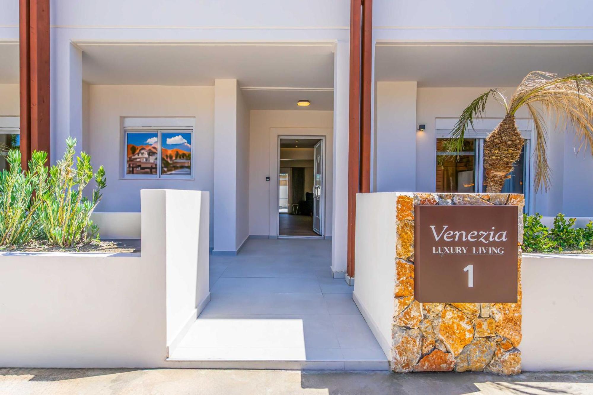 Venezia Luxury Living Villas, Фаліракі Екстер'єр фото